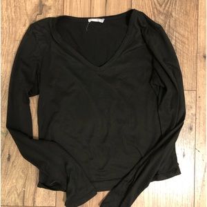Simple black v neck long sleeve top
